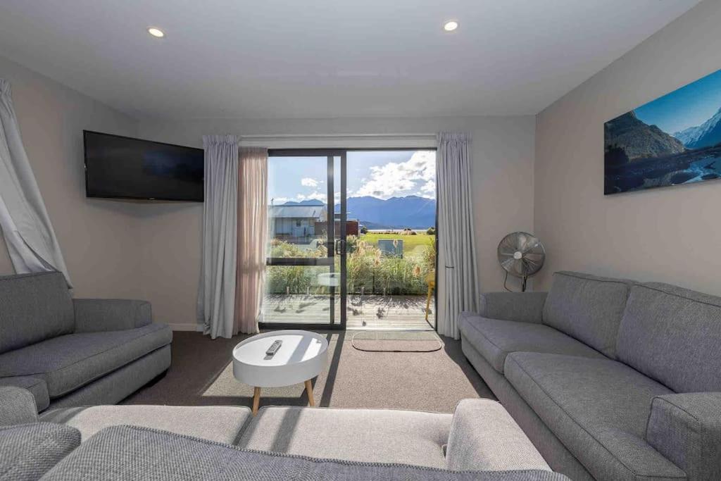 Great Views From New 2 Bedroom Apartment Te Anau Zewnętrze zdjęcie