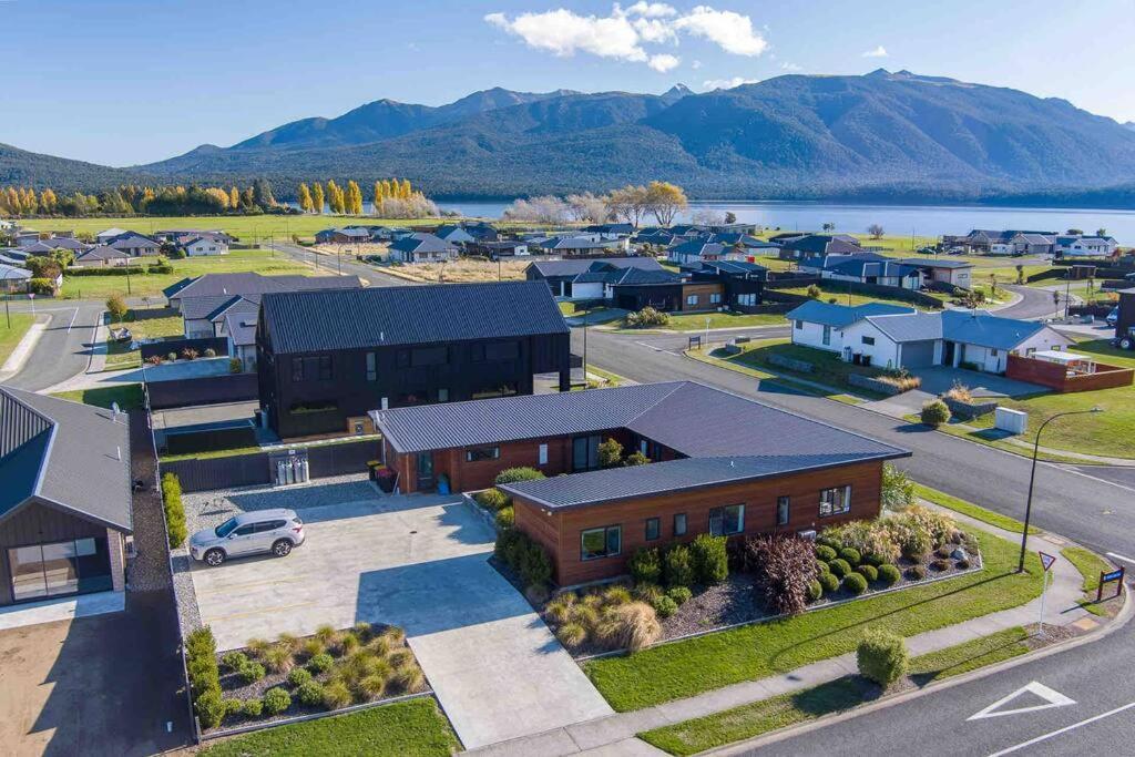 Great Views From New 2 Bedroom Apartment Te Anau Zewnętrze zdjęcie