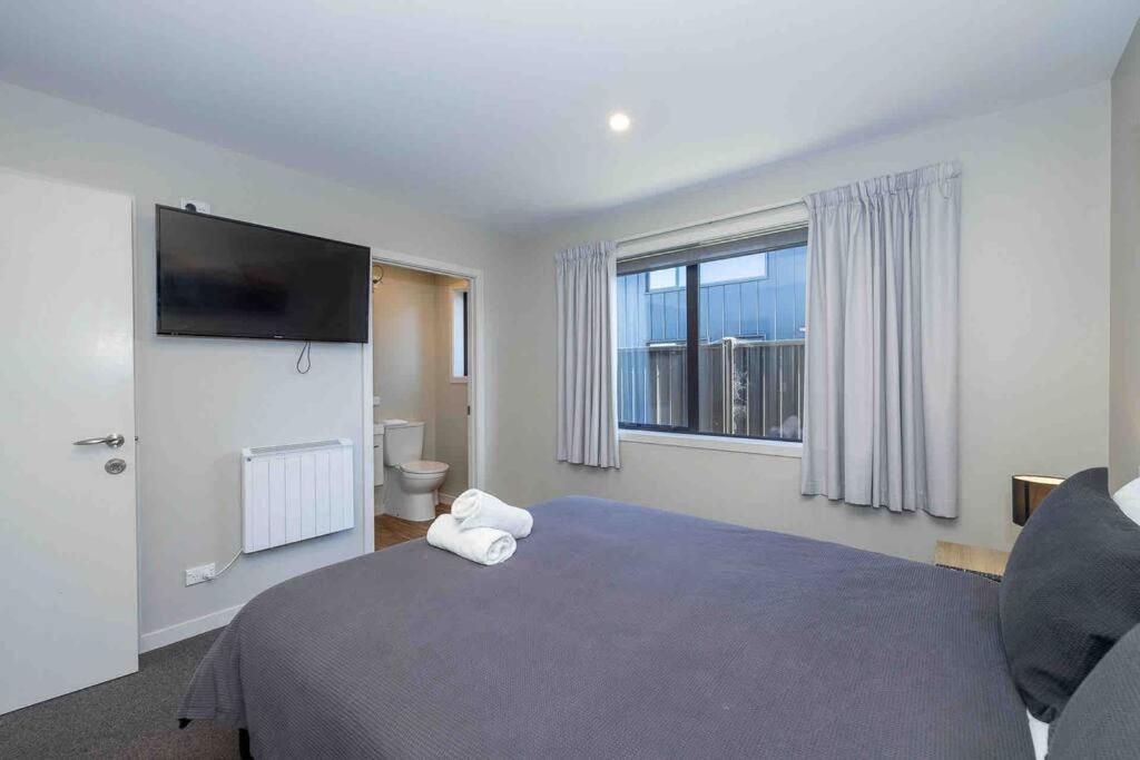 Great Views From New 2 Bedroom Apartment Te Anau Zewnętrze zdjęcie